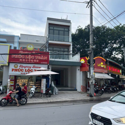 5.5.25- NHÀ LẦU MT NG VĂN CỪ GẦN HOÀNG QUỐC VIỆT