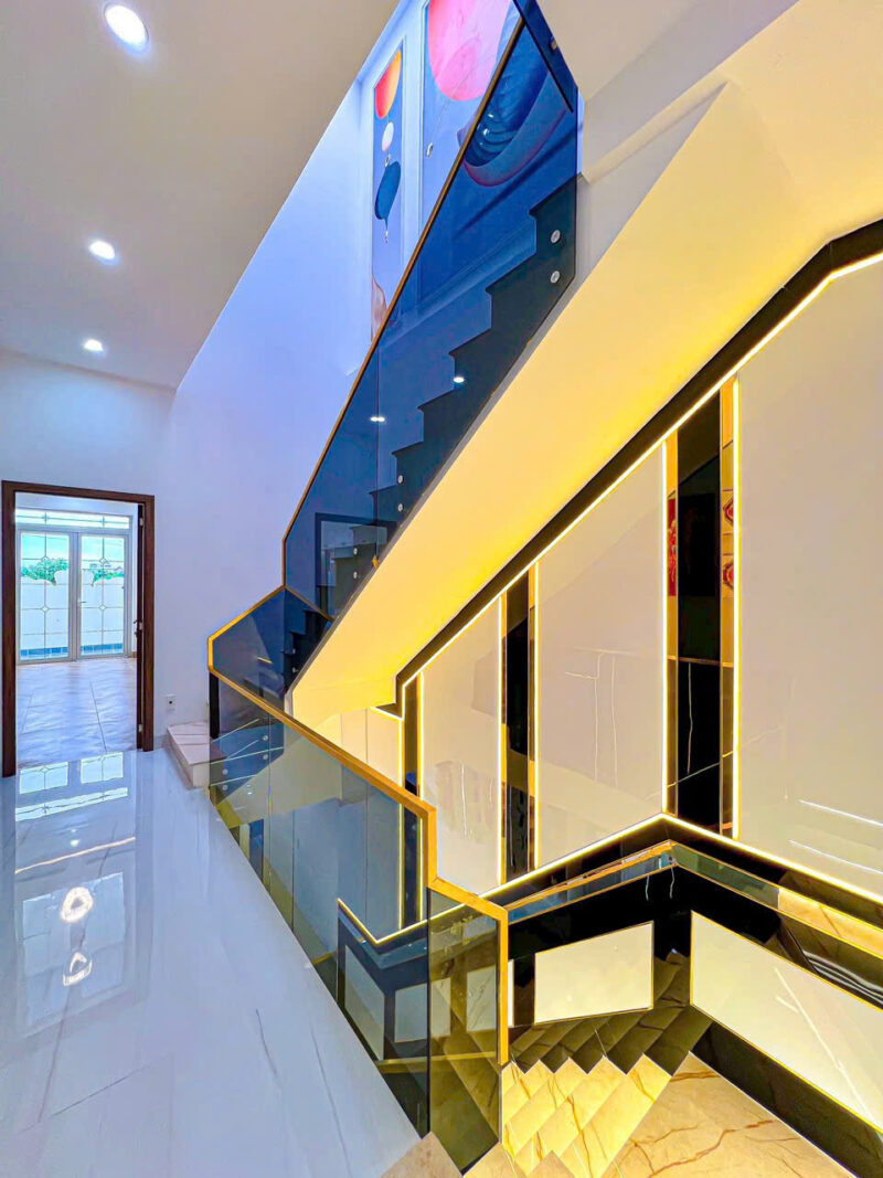 ⚠️SIÊU PHẨM⚠️  ☘️☘️☘️  NHÀ 2 LẦU PHONG CÁCH TÂN CỔ ĐIỂN TRỤC CHÍNH D1 KDC HỒNG LOAN, P.HƯNG THẠNH, Q.CÁI RĂNG, CẦN THƠ