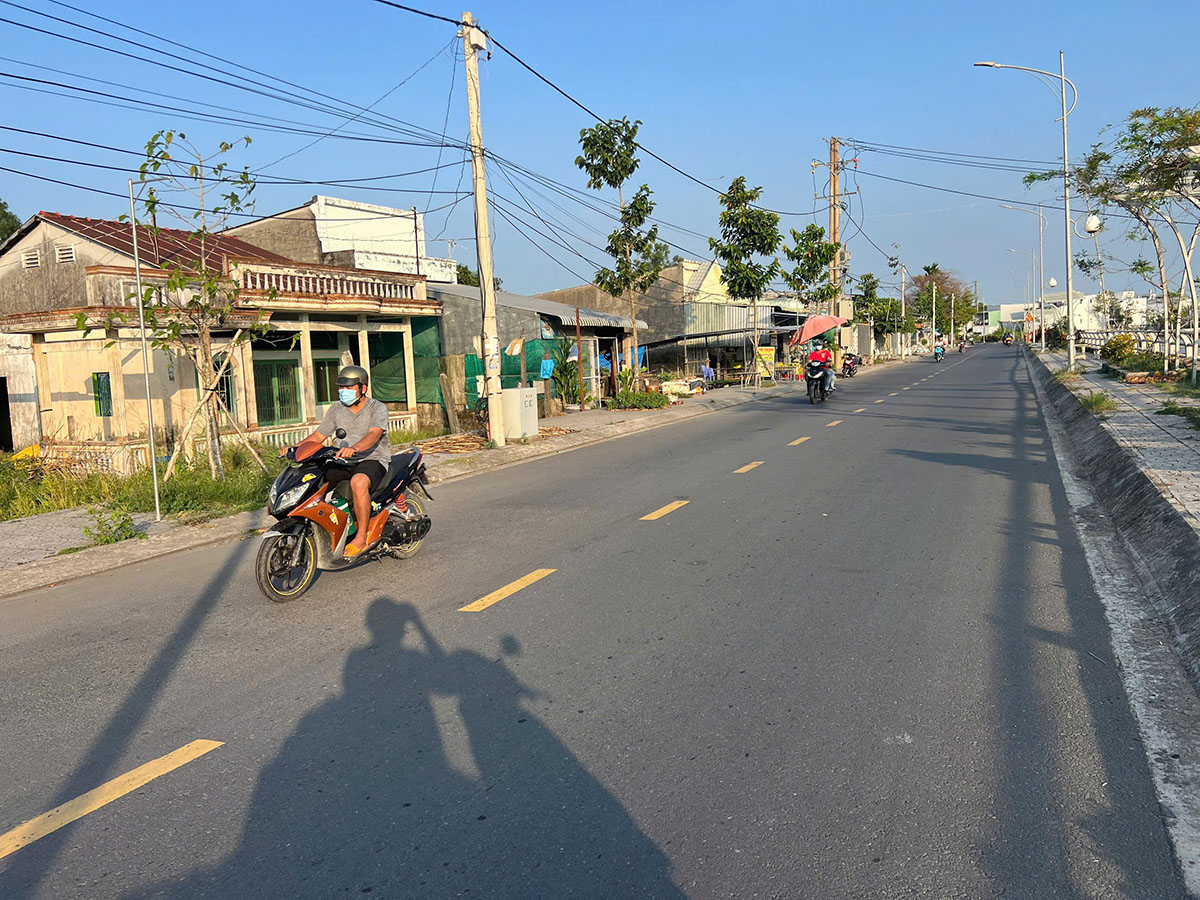7.7.25 - ĐẤT BỜ KÈ RẠCH MƯƠNG KHAI - A DUY HÓI AN KHÁNH 7.7.25 - ĐẤT BỜ KÈ RẠCH MƯƠNG KHAI - A DUY HÓI AN KHÁNH
