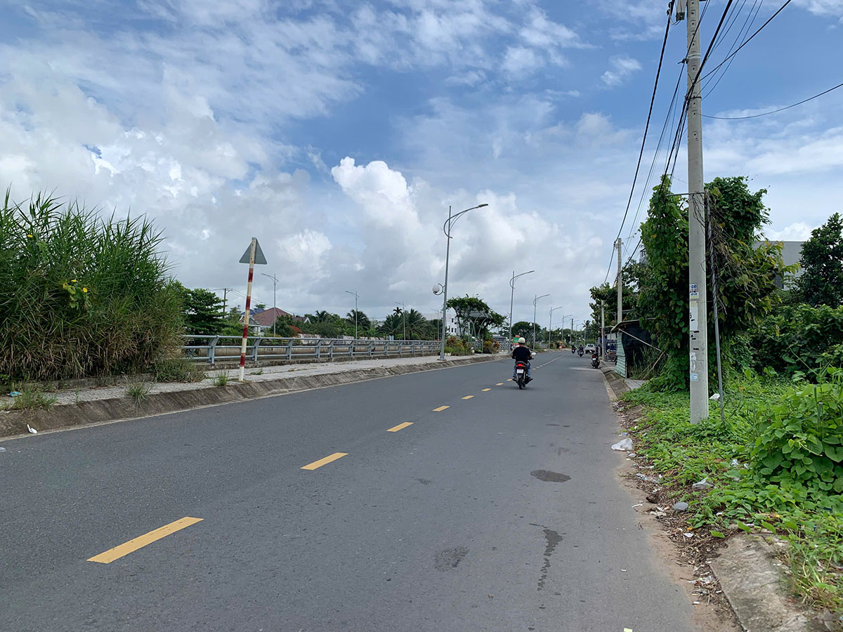 7.7.25 - ĐẤT BỜ KÈ RẠCH MƯƠNG KHAI - A DUY HÓI AN KHÁNH 7.7.25 - ĐẤT BỜ KÈ RẠCH MƯƠNG KHAI - A DUY HÓI AN KHÁNH