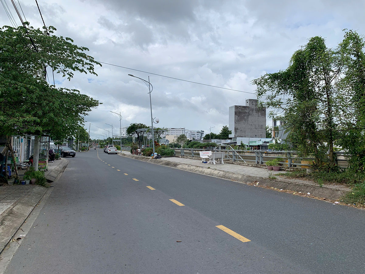 7.7.25 - ĐẤT BỜ KÈ RẠCH MƯƠNG KHAI - A DUY HÓI AN KHÁNH 7.7.25 - ĐẤT BỜ KÈ RẠCH MƯƠNG KHAI - A DUY HÓI AN KHÁNH