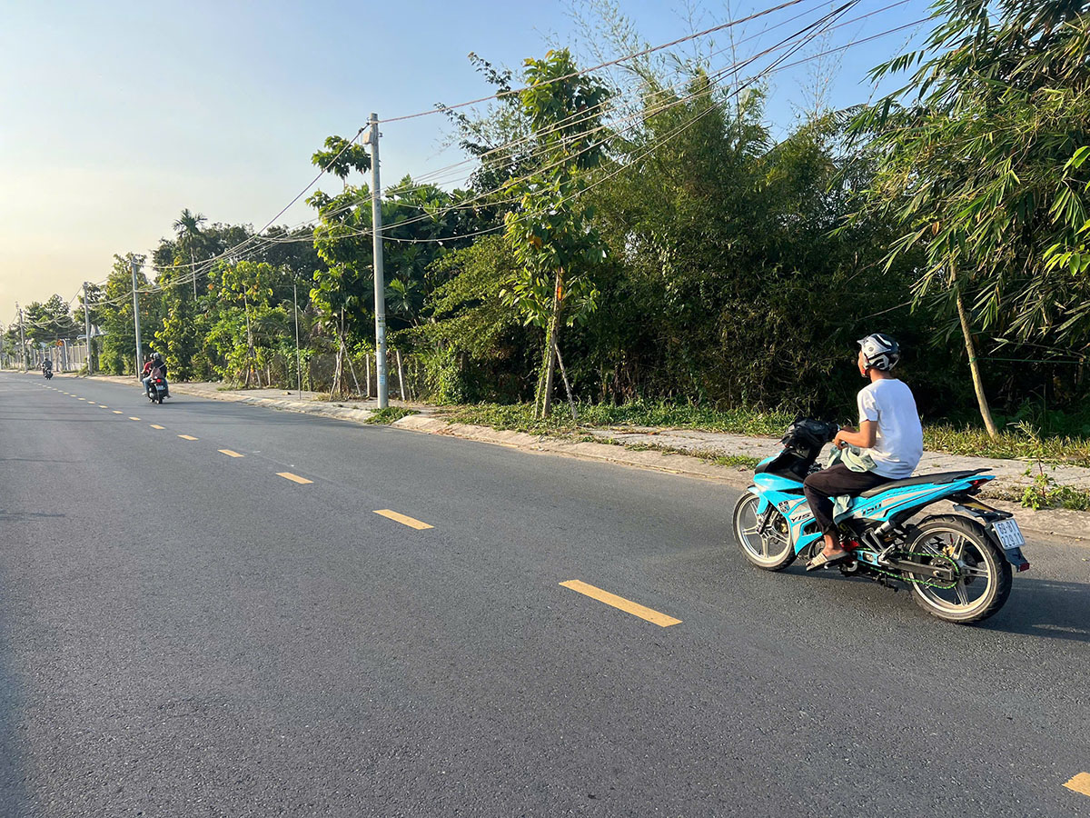 7.7.25 - ĐẤT BỜ KÈ RẠCH MƯƠNG KHAI - A DUY HÓI AN KHÁNH 7.7.25 - ĐẤT BỜ KÈ RẠCH MƯƠNG KHAI - A DUY HÓI AN KHÁNH