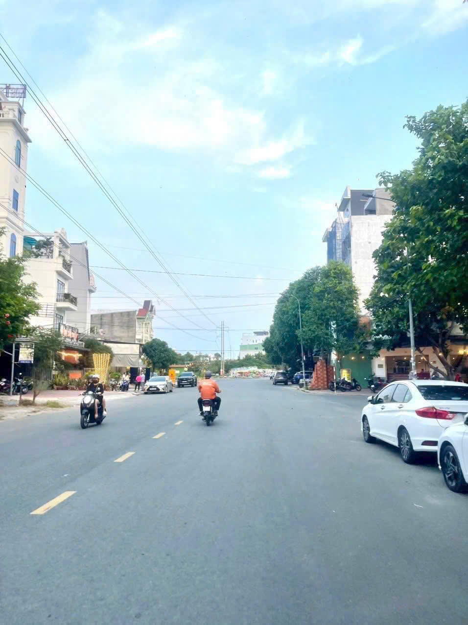 ☘️☘️☘️  BÁN NHÀ 1 TRỆT 3 LẦU MẶT TIỀN ĐƯỜNG TRẦN BẠCH ĐẰNG - GẦN BỆNH VIỆN TRƯỜNG ĐẠI HỌC Y DƯỢC CẦN THƠ, PHƯỜNG TÂN AN, TP. CẦN THƠ. ☘️☘️☘️  BÁN NHÀ 1 TRỆT 3 LẦU MẶT TIỀN ĐƯỜNG TRẦN BẠCH ĐẰNG - GẦN BỆNH VIỆN TRƯỜNG ĐẠI HỌC Y DƯỢC CẦN THƠ, PHƯỜNG TÂN AN, TP. CẦN THƠ.
