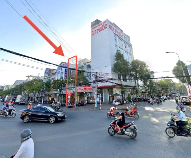 BÁN NHÀ MỚI 4 TẦNG (có thang máy + full nội thất) MẶT TIỀN ĐƯỜNG HÙNG VƯƠNG, P.NINH KIỀU, CẦN THƠ
