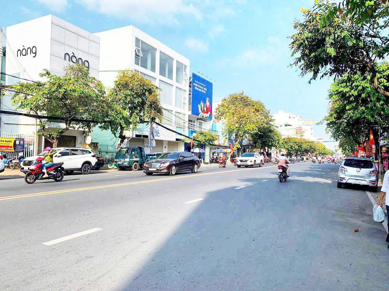 BÁN NHÀ MẶT TIỀN ĐƯỜNG LÝ TỰ TRỌNG, P.NINH KIỀU, CẦN THƠ BÁN NHÀ MẶT TIỀN ĐƯỜNG LÝ TỰ TRỌNG, P.NINH KIỀU, CẦN THƠ