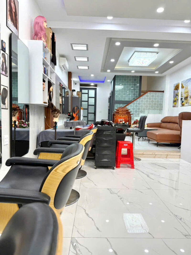 ❌GIẢM SỐC 500tr❌  ☘️☘️☘️  BÁN SIÊU PHẨM 3 LẦU + SÂN THƯỢNG CAO CẤP CÓ THANG MÁY- KDC HỒNG LOAN 6A, CÁI RĂNG, CẦN THƠ