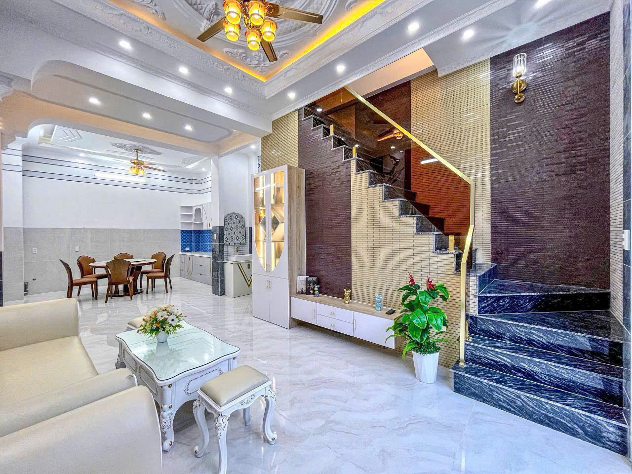 ⚠️MỚI⚠️ ☘️☘️☘️ BÁN NHÀ 1 TRỆT 2 LẦU TÂN CỔ ĐIỂN| TRỤC CHÍNH HẺM 11 NGUYỄN VĂN LINH, P.TÂN AN, CẦN THƠ. ⚠️MỚI⚠️ ☘️☘️☘️ BÁN NHÀ 1 TRỆT 2 LẦU TÂN CỔ ĐIỂN| TRỤC CHÍNH HẺM 11 NGUYỄN VĂN LINH, P.TÂN AN, CẦN THƠ.