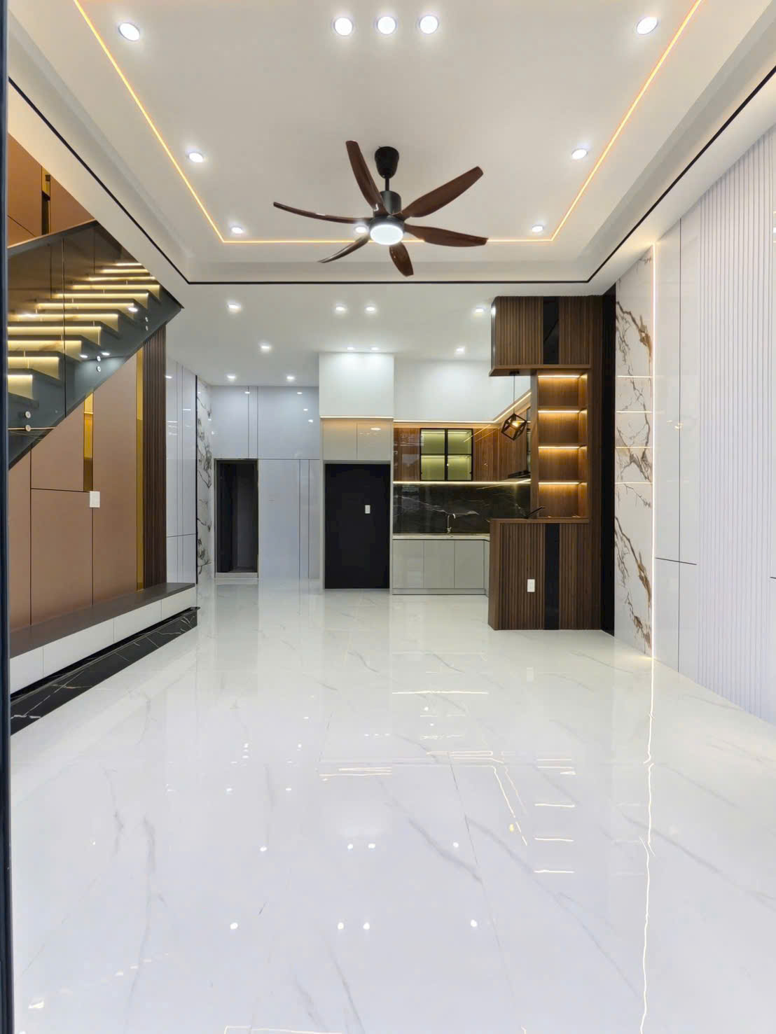 ❌❌❌ Bán 3 căn Nhà trệt lầu Cách Trục Chính Hẻm 311 nguyễn văn cừ Chỉ vài buớc chân ,xe ôtô Đỗ truớc nhà ,Tặng full Toàn bộ nội thất ❌❌❌ Bán 3 căn Nhà trệt lầu Cách Trục Chính Hẻm 311 nguyễn văn cừ Chỉ vài buớc chân ,xe ôtô Đỗ truớc nhà ,Tặng full Toàn bộ nội thất