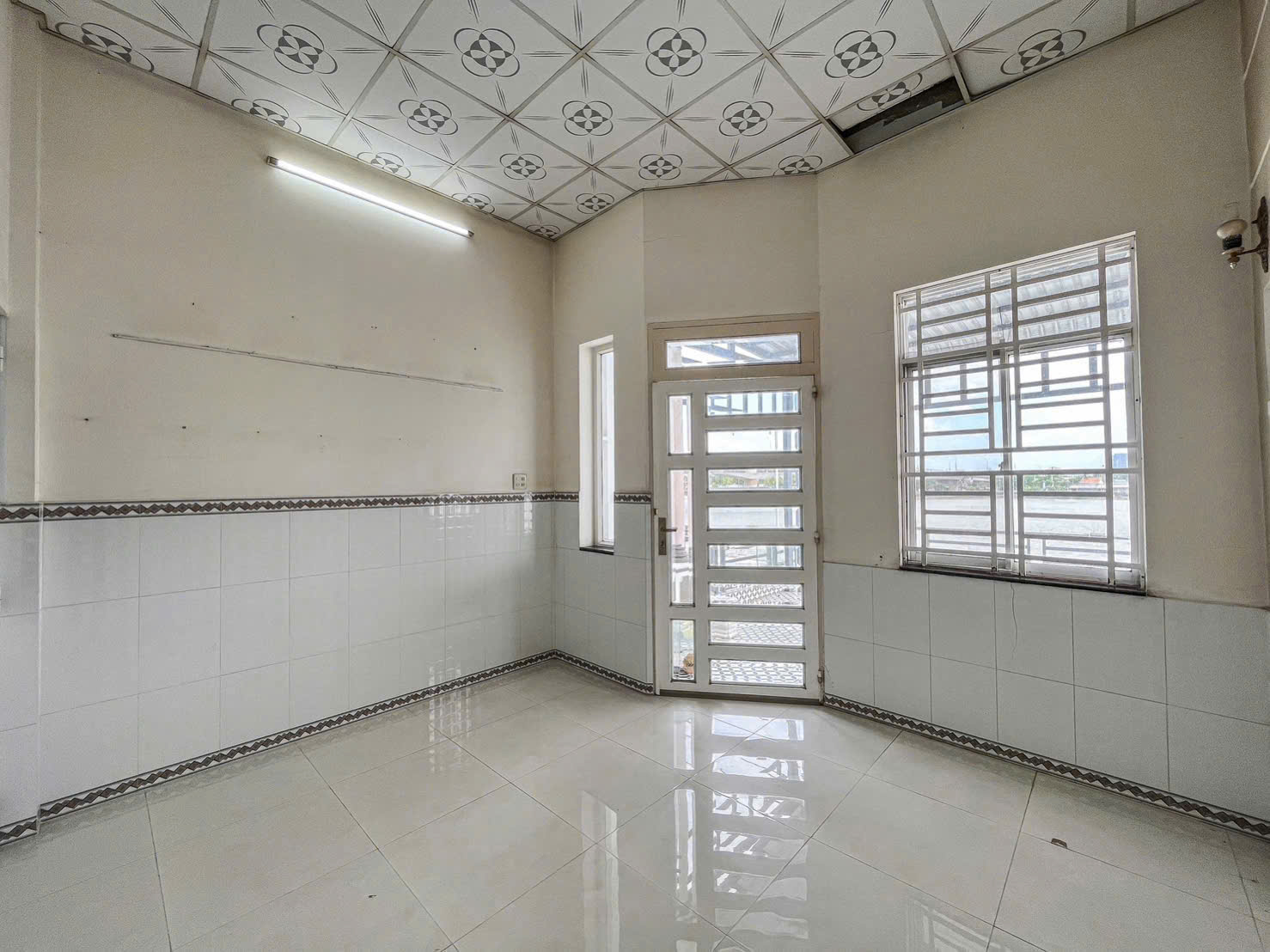 ☘️☘️☘️  NHÀ TRỆT LẦU MẶT TIỀN TẦM VU ĐOẠN GẦN VINCOM XUÂN KHÁNH, CẦN THƠ ☘️☘️☘️  NHÀ TRỆT LẦU MẶT TIỀN TẦM VU ĐOẠN GẦN VINCOM XUÂN KHÁNH, CẦN THƠ