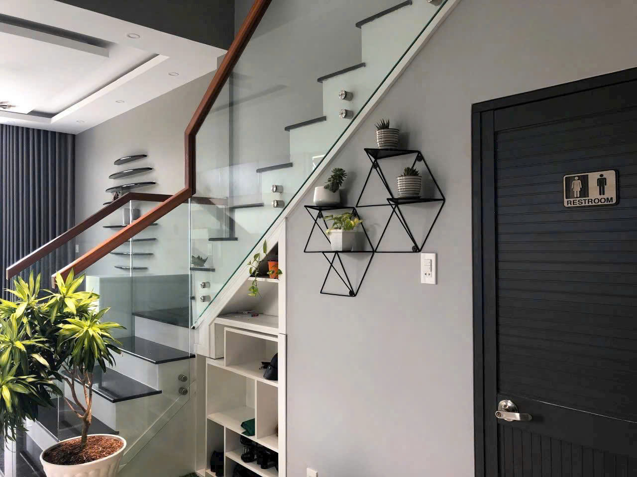 ❌HOT❌  ☘️☘️☘️  BÁN NHÀ 1 TRỆT 2 LẦU ĐẸP - MẪU BIỆT THỰ HIỆN ĐẠI - CÓ HỒ BƠI MẶT TIỀN TỈNH LỘ 925 CẦN THƠ ❌HOT❌  ☘️☘️☘️  BÁN NHÀ 1 TRỆT 2 LẦU ĐẸP - MẪU BIỆT THỰ HIỆN ĐẠI - CÓ HỒ BƠI MẶT TIỀN TỈNH LỘ 925 CẦN THƠ