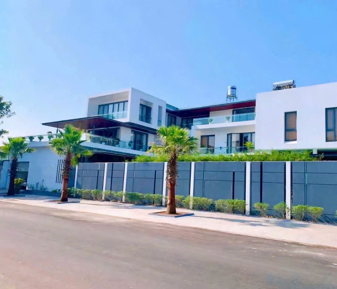 ⚠️VIP⚠️  ☘️☘️☘️  BIỆT THỰ SÂN VƯỜN GÓC 2 MẶT TIỀN ĐƯỜNG PHẠM CÔNG TRỨ, KHU BIỆT THỰ CỔN KHƯƠNG, P.CÁI KHẾ, Q.NINH KIỀU, CẦN THƠ ⚠️VIP⚠️  ☘️☘️☘️  BIỆT THỰ SÂN VƯỜN GÓC 2 MẶT TIỀN ĐƯỜNG PHẠM CÔNG TRỨ, KHU BIỆT THỰ CỔN KHƯƠNG, P.CÁI KHẾ, Q.NINH KIỀU, CẦN THƠ