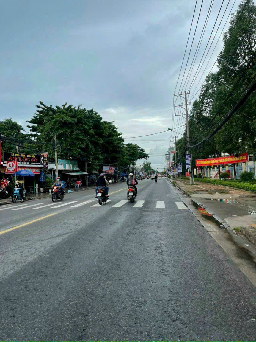 ☘️☘️☘️  BÁN NHÀ RỘNG THOÁNG MẶT TIỀN CMT8, P.CÁI KHẾ, TP.CẦN THƠ ☘️☘️☘️  BÁN NHÀ RỘNG THOÁNG MẶT TIỀN CMT8, P.CÁI KHẾ, TP.CẦN THƠ