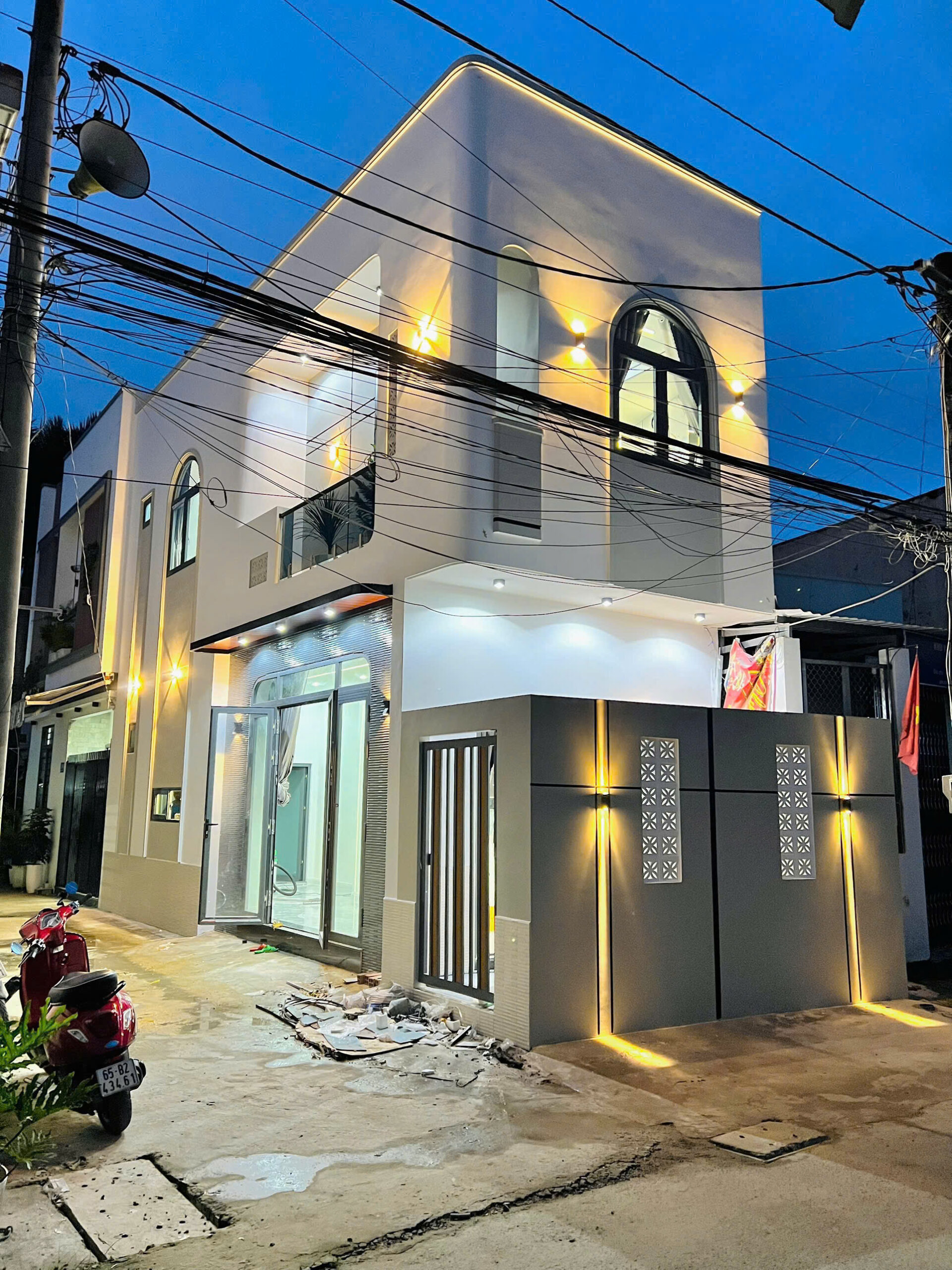 ☘️☘️☘️ Nhà Trệt Lầu Góc 2 Mặt Tiền - Full Nội Thất - Xây Mới 100% - Thiết Kế Hiện Đại - Lộ Oto Đến Nhà - Hẻm 115 Đường CMT8 - Cần Thơ ☘️☘️☘️ Nhà Trệt Lầu Góc 2 Mặt Tiền - Full Nội Thất - Xây Mới 100% - Thiết Kế Hiện Đại - Lộ Oto Đến Nhà - Hẻm 115 Đường CMT8 - Cần Thơ