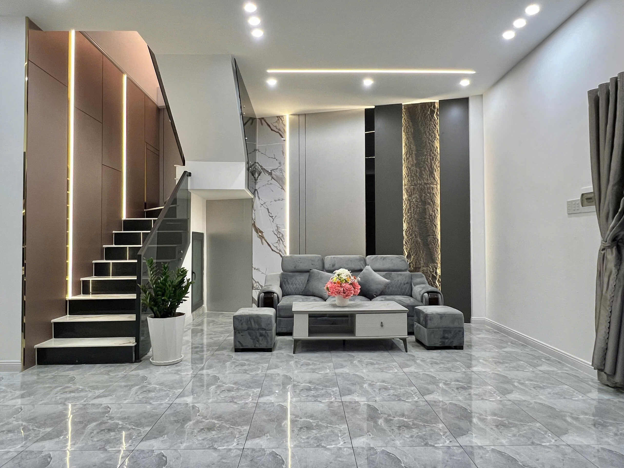 ☘️☘️☘️ Nhà Trệt Lầu Góc 2 Mặt Tiền - Full Nội Thất - Xây Mới 100% - Thiết Kế Hiện Đại - Lộ Oto Đến Nhà - Hẻm 115 Đường CMT8 - Cần Thơ ☘️☘️☘️ Nhà Trệt Lầu Góc 2 Mặt Tiền - Full Nội Thất - Xây Mới 100% - Thiết Kế Hiện Đại - Lộ Oto Đến Nhà - Hẻm 115 Đường CMT8 - Cần Thơ