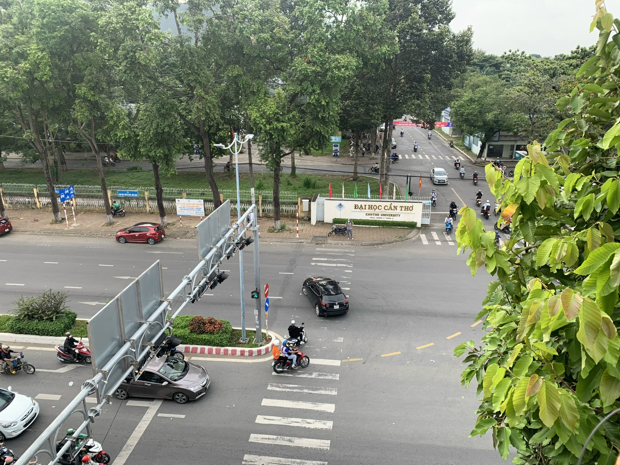 ❌GIÁ CÒN TL KHÁ❌ ☘️☘️☘️ NHÀ TRỆT 3 LẦU & SÂN THƯỢNG MẶT TIỀN 3/2 NGANG CỔNG ĐẠI HỌC CẦN THƠ ❌GIÁ CÒN TL KHÁ❌ ☘️☘️☘️ NHÀ TRỆT 3 LẦU & SÂN THƯỢNG MẶT TIỀN 3/2 NGANG CỔNG ĐẠI HỌC CẦN THƠ