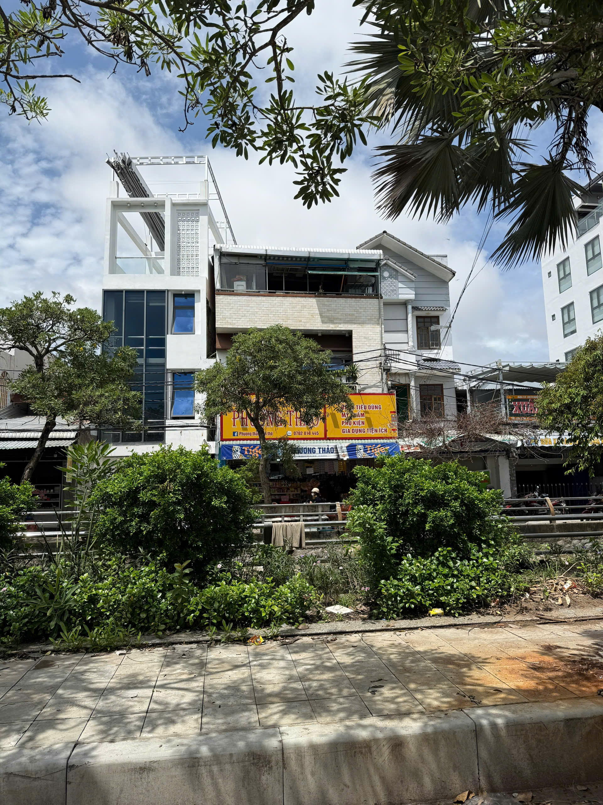Bán nhà trệt lầu sân thượng bờ kè Mạc Thiên Tích, Cần Thơ Bán nhà trệt lầu sân thượng bờ kè Mạc Thiên Tích, Cần Thơ