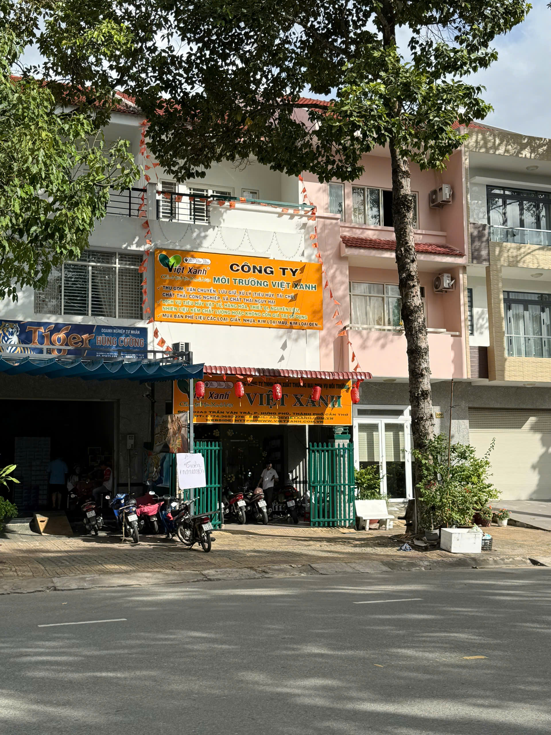 Bán nhà 2 lầu mặt tiền Trần Văn Trà, KDC Hưng Phú, Cần Thơ Bán nhà 2 lầu mặt tiền Trần Văn Trà, KDC Hưng Phú, Cần Thơ