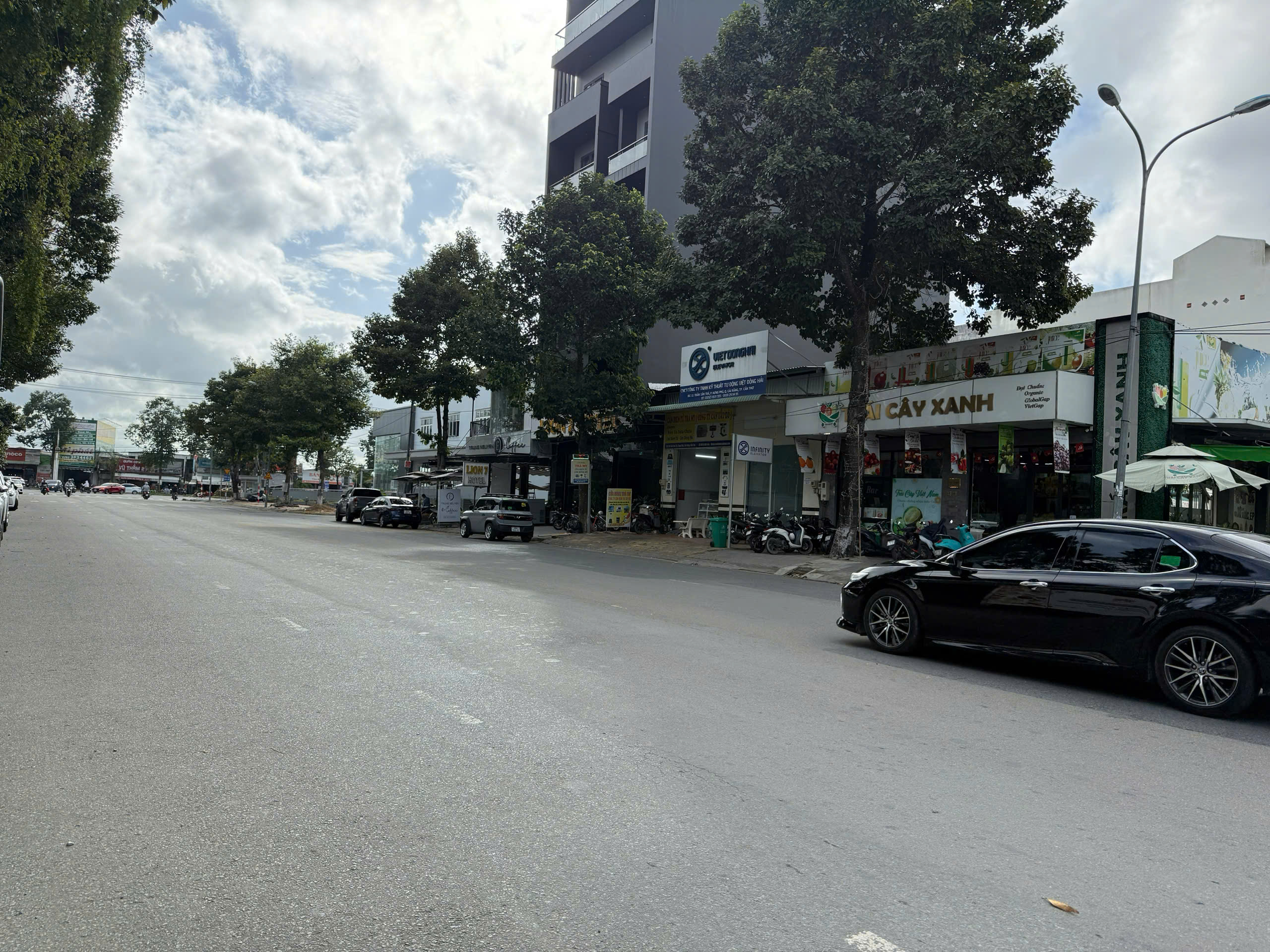 Bán nhà 2 lầu mặt tiền Trần Văn Trà, KDC Hưng Phú, Cần Thơ Bán nhà 2 lầu mặt tiền Trần Văn Trà, KDC Hưng Phú, Cần Thơ