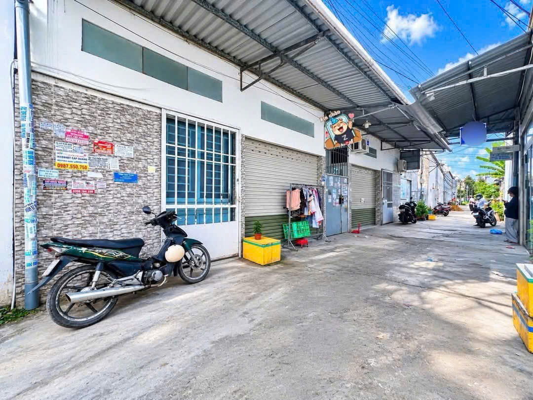 Bán dãy 18 căn nhà trọ có sẵn dòng tiền tại Nguyễn Văn Cừ nối dài Bán dãy 18 căn nhà trọ có sẵn dòng tiền tại Nguyễn Văn Cừ nối dài